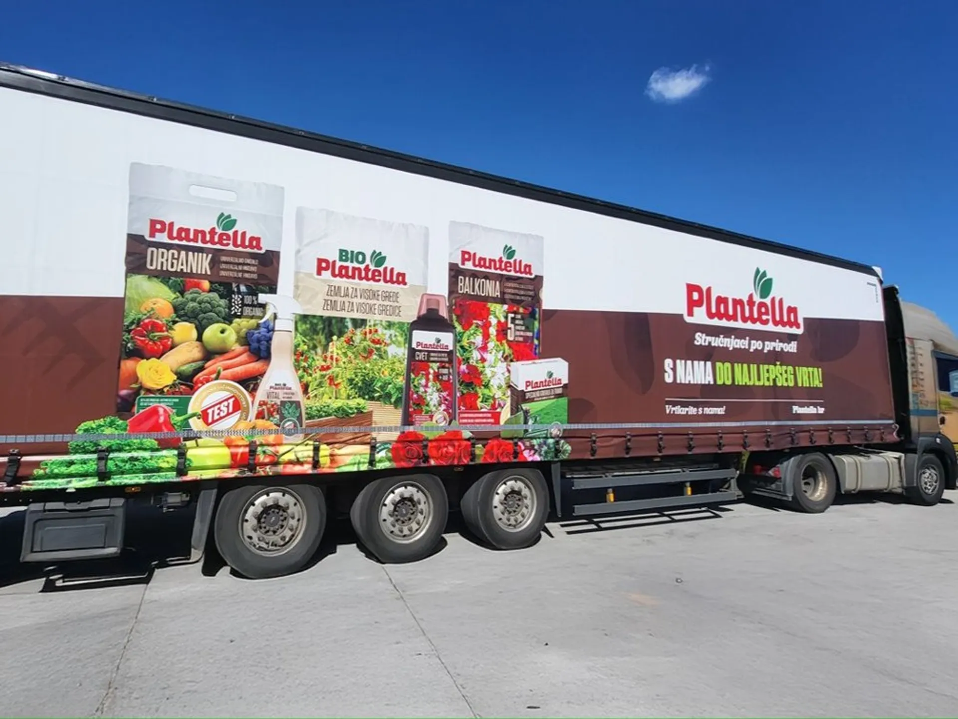 Unichem - lansiranje izdelkov s kamijonom na tržišče.